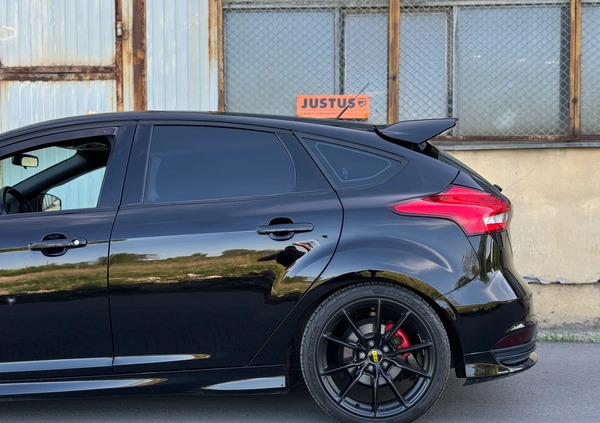 Ford Focus cena 69900 przebieg: 126000, rok produkcji 2016 z Kielce małe 172